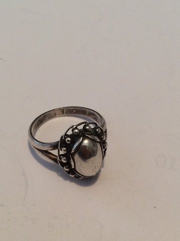 Georg Jensen Sterling Sølv Ring med Sølv Sten No 26 er fra 1920erne.