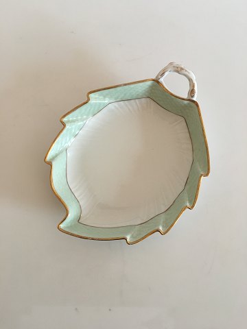 Royal Copenhagen Grøn Svejfet Bladformet Assiette No 1866