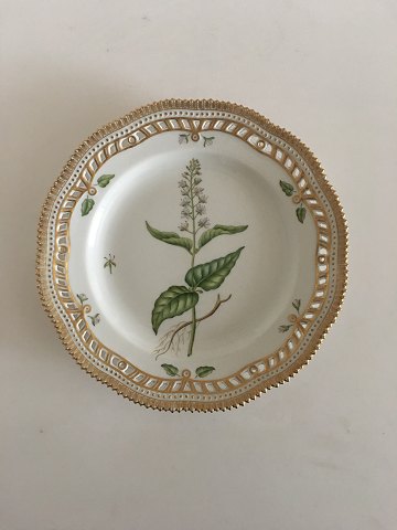 Royal Copenhagen Flora Danica Gennembrudt Middagstallerken No 20/3553