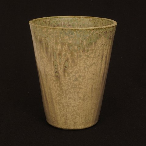 Arne Bang, 1907-83, Grosse Keramik Vase. H: 18cm. 
D: 14,5cm