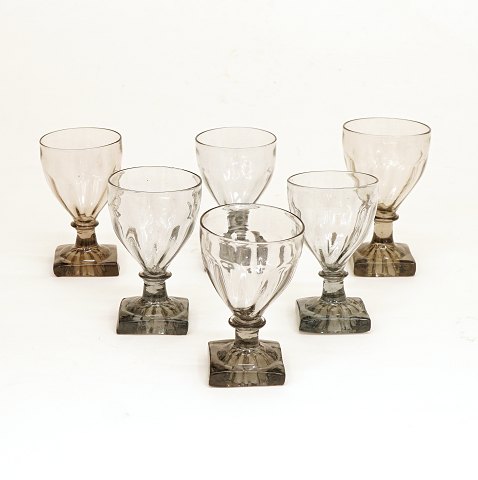 Set of 6 glasses. Norway circa 1810. H: 10,1 - 
10,9cm