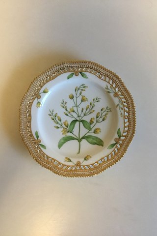 Royal Copenhagen Flora Danica Lunch Plate with pierced border No 20/3554