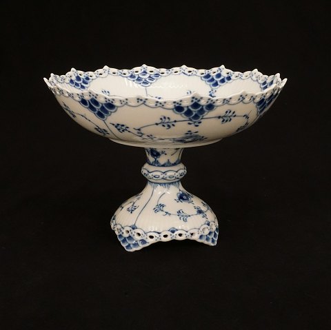 Royal Copenhagen Vollspitze Anbietschale. #1020. 
H: 14,8cm. D: 21cm