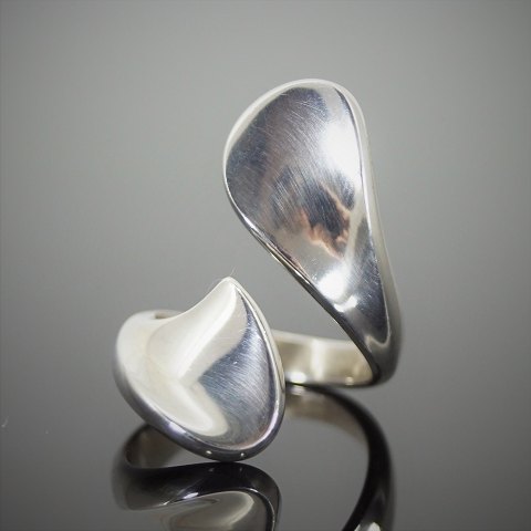 Georg Jensen, Henning Koppel; Ring af sterling sølv #219