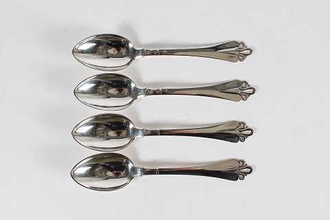 H. C. Andersen Sølvbestik
Suppeskeer
L 20,5 cm
