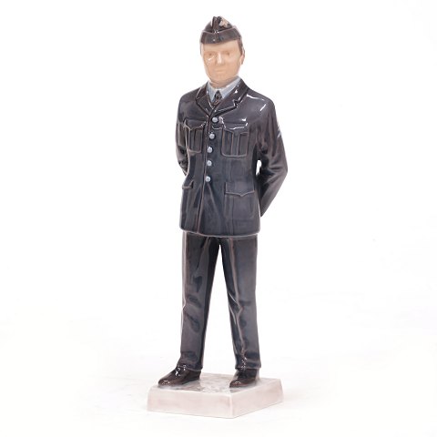 B&G figure, pilot. B&G 2445. H: 30,5cm