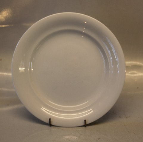 622 Luncheon plate 22 cmRoyal Copenhagen  White No relief  Magnolia