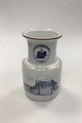 Bing og Grøndahl Vase for Københavns Universitets 500 års jubilæum