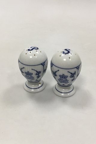 Royal Copenhagen Blue Fluted Plain Salt and Pepper Shakers No. 189/2009