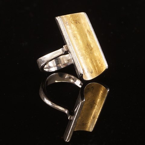 Hans Hansen Ring aus teilweisem vergoldeten 
Silber. Ringgr. 53