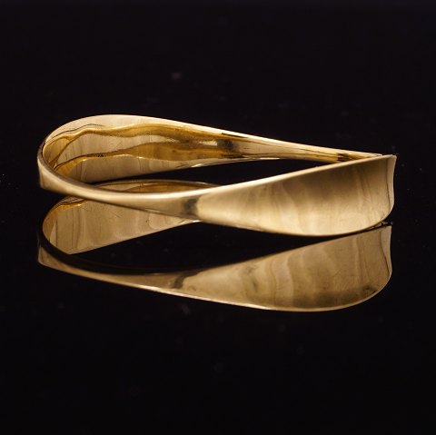 Hans Hansen Armring aus 14kt Gold. #209. Masse 
innen: 5,9x6,5cm. G: 26,5gr