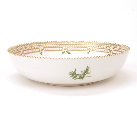 Royal Copenhagen Flora Danica bowl 3504. H: 6cm. 
D: 23cm. "Stachys annuus L"