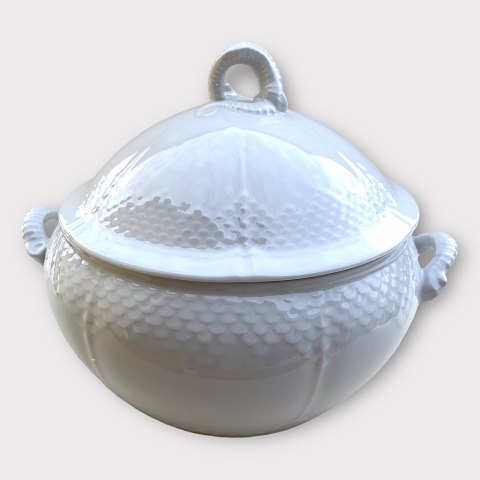 Bing & Grøndahl
White elegance
Large terrine
*DKK 1600