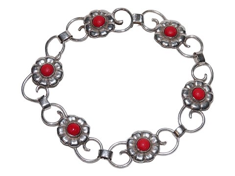 Hingelberg sølv
Armbånd med røde koral fra 1940-1950