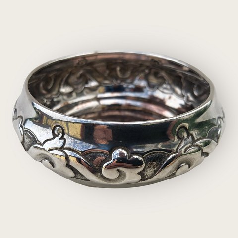 item no: 587114
