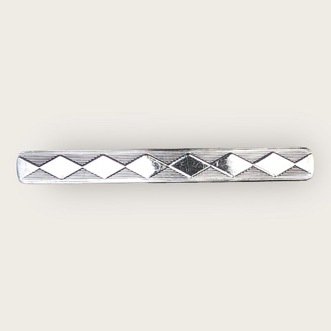 item no: 587118