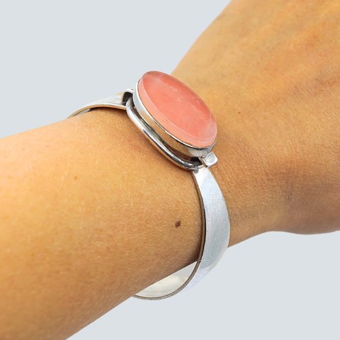 N. E. From; Bangle of sterling silver with rosa quartz