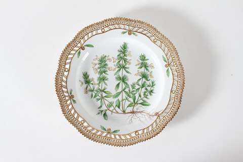 Royal Copenhagen Flora Danica