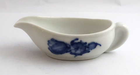 Royal Copenhagen. Blue flower. Gravy boat. Model 8788. Length 13 cm. (1 quality)