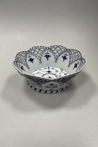Royal Copenhagen Blue Fluted Full Lace Fruit bowl No 1061