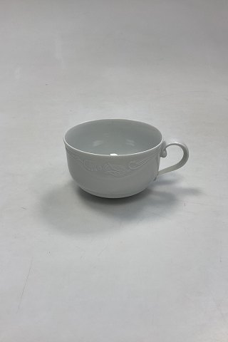 Royal Copenhagen Hvid Magnolia med uglaseret relief Tekop No. 81