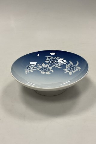 Bing og Grondahl Bowl on low foot No. 382