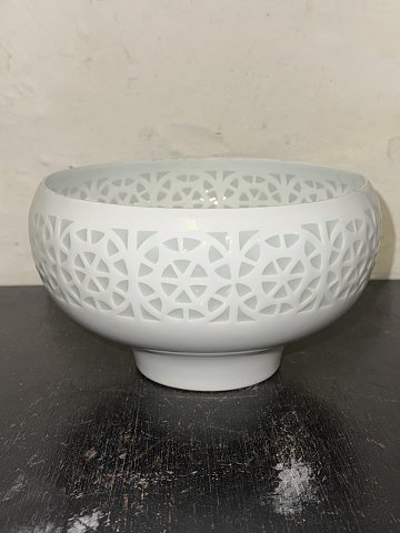 Lisbeth Munch-Petersen skål fra B&G i Blanc-de -Chine Porcelæn