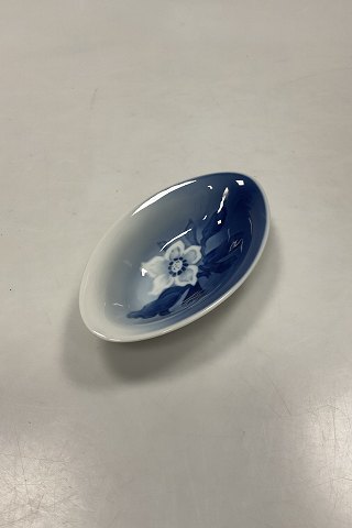 Bing and Grondahl Christmas Rose Oval dish No. 232