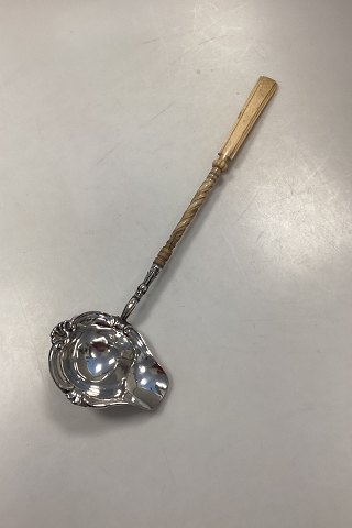 Dansk Suppeøse i provinssølv med elfenben skaft