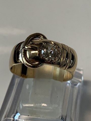 Statement ring with diamond, 18 caratSize: 69