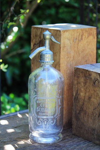 Dekorativ , gammel sodavands glas sifon fra CITO fabrikken i Randers...