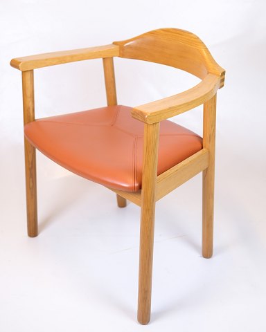 Armstol - Model Form 75 - Cognac Lædersæde - Tappede Samlinger - Andreas Hansen 
- 1980erne
