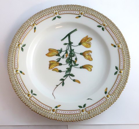 Royal Copenhagen Flora Danica. Dinner plate. Design # 3549. Diameter 25 cm. (1 
quality). Spartium scoparium L