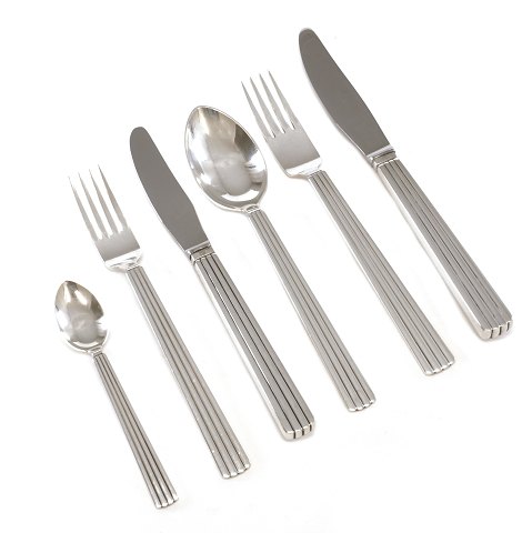 Georg Jensen Bernadotte sterling silver cutlery 
for 12 persons. All in all 72 pieces