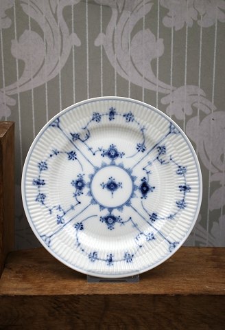 Royal Copenhagen Musselmalet Riflet frokost tallerken Dia.: 21cm.  1/178...