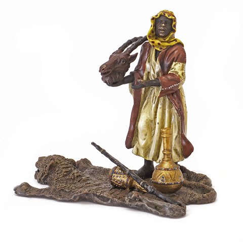 Franz Bergmann wienerbronze i form af trofæsælger. Stemplet. H: 14cm. Base: 17x11cm