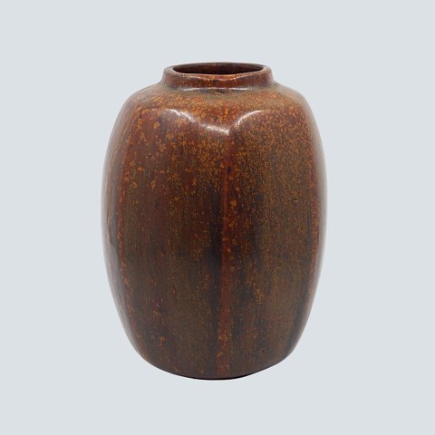 Arne Bang; Stoneware vase with red and brown glaze