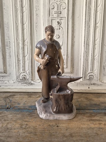 B&G figur - smed No. 2225