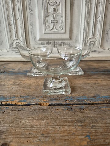 Glas