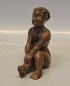 Sjælden Dansk Stentøjs figur B&G Lille dreng 10.5 x 8 cm