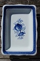 Trankebar fajance porcelæn, 4-kantet skål med bølget kant nr. 1207.