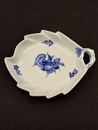 Royal Copenhagen bl blomst fad 10/8002