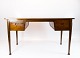 Skrivebord i palisander af dansk design fra 1960erne.
5000m2 udstilling.