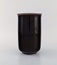 Hans Henrik Hansen for Royal Copenhagen. Vase i glaseret stentøj. Smuk glasur i 
brune nuancer. 1930/40