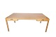 Skrivebord i elm designet af Bernt Petersen fra 1960erne.
5000m2 udstilling.
