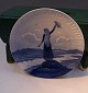 B&G Denmark Commemorative plate from 1919 "South Jutland won" with motif of waving girl at Kongeaaen.