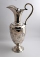 I. Holm, Kopenhagen. Silberner Krug (830). Höhe 32,5 cm. Mit eingravierter 
Grafenkrone (Foto). Produziert 1895.