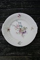 Frisenborg with gold rim Danish porcelain, round dishes 27cm