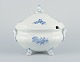 Royal 
Copenhagen. 
Stor lågterrin 
i hvidt 
porcelæn