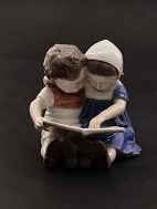 B&G reading children 1567